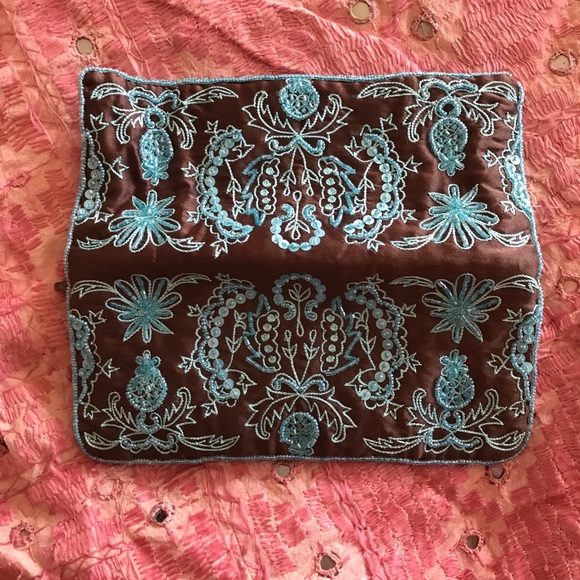 Monya silk foldover beaded pouch - Picture 3 of 5